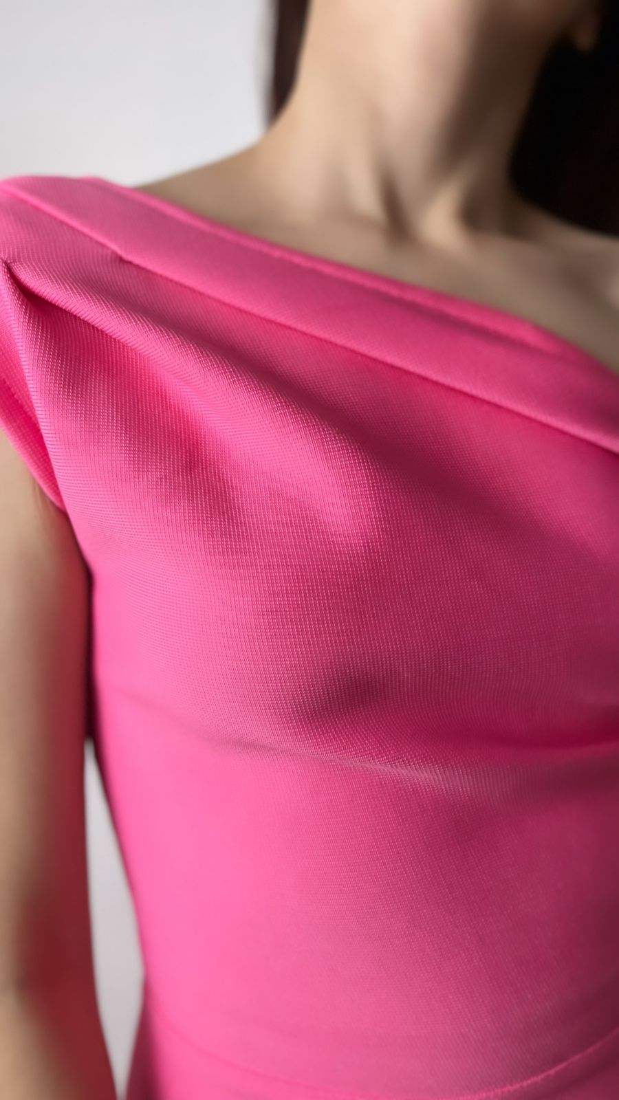Vestido bandage color rosa